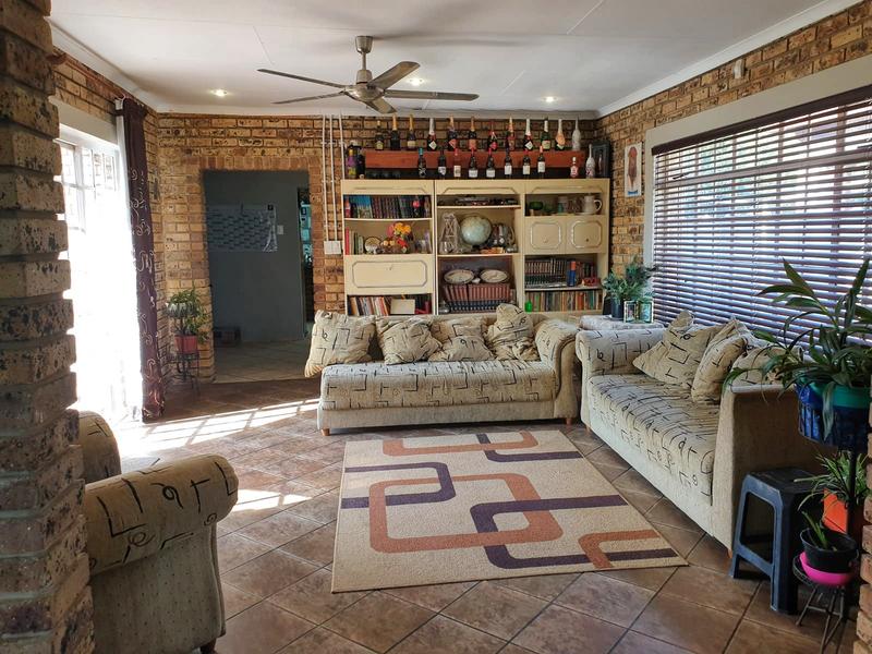 4 Bedroom Property for Sale in Miederpark North West